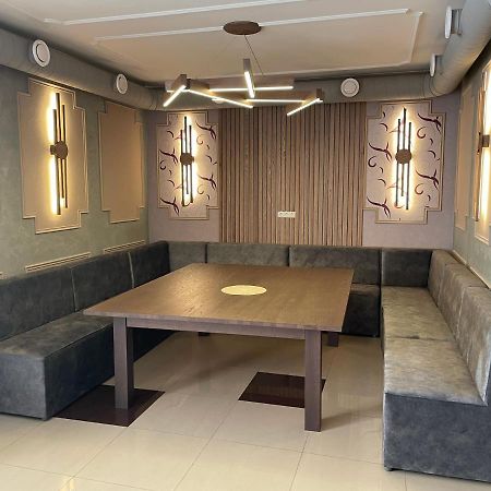 Apart-Hotel 24/7 Kamianets-Podilskyi Luaran gambar