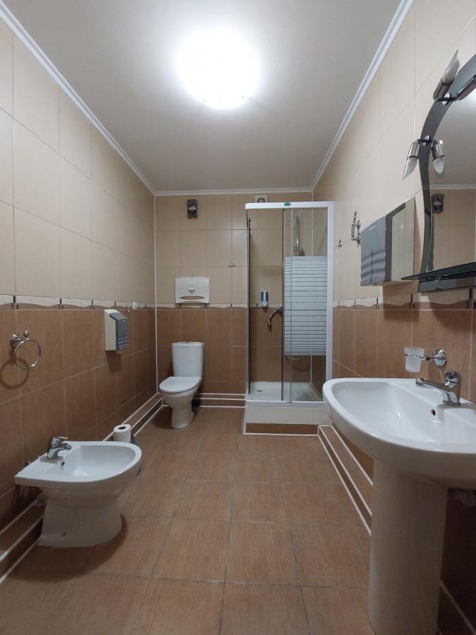 Apart-Hotel 24/7 Kamianets-Podilskyi Luaran gambar