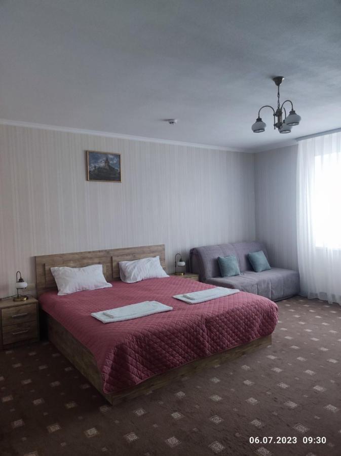 Apart-Hotel 24/7 Kamianets-Podilskyi Luaran gambar